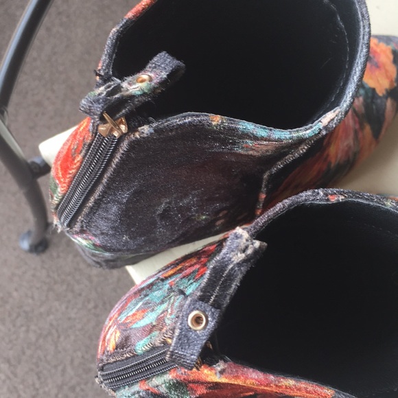 Yoki ladies colourful suede like size 10 ankle boots - Picture 8 of 15